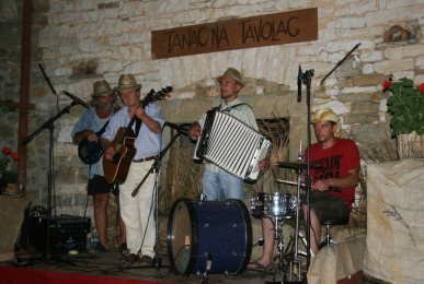 TAVOLAC PALISKI 2012 (10)